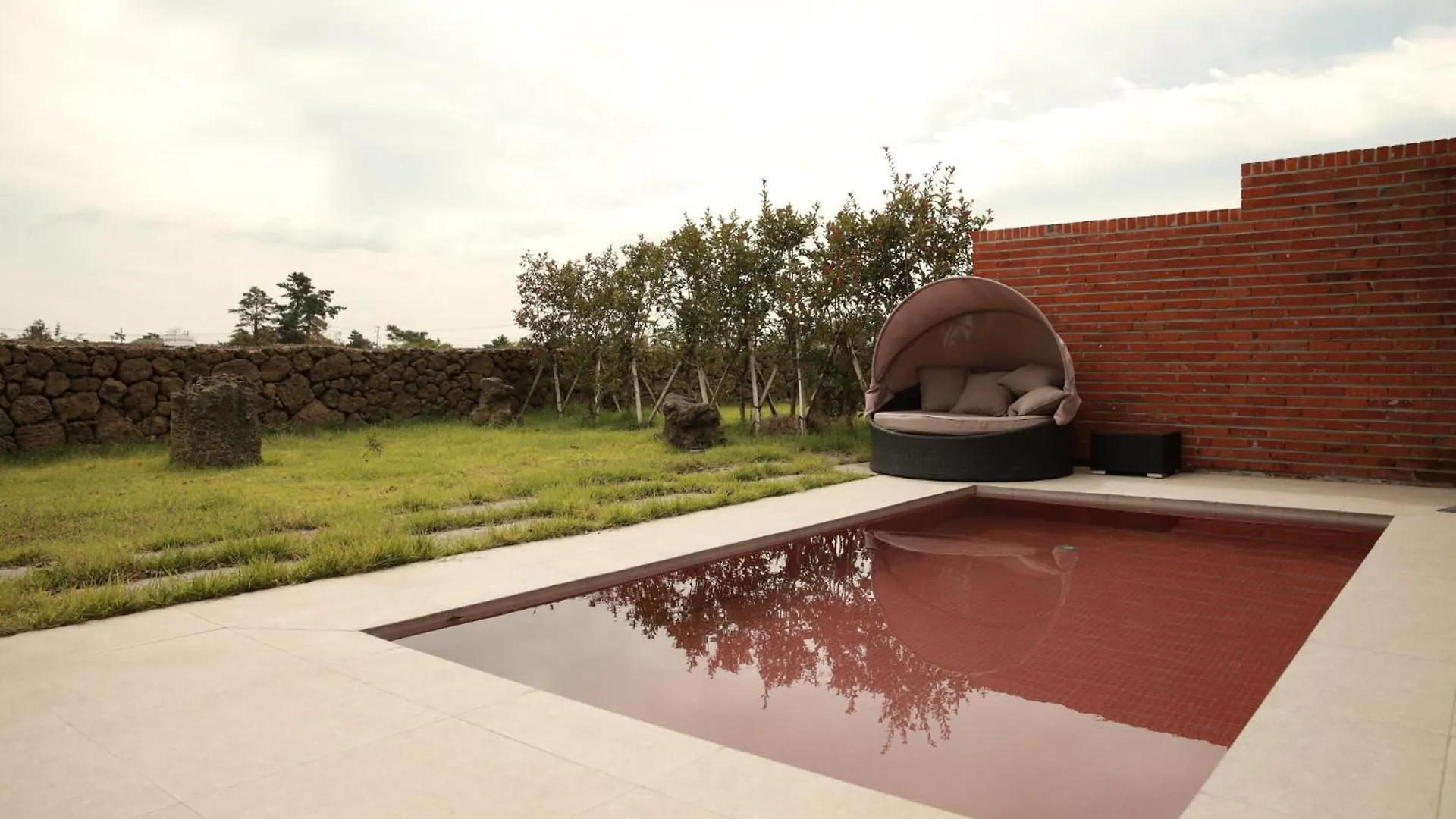 Landsted Ohyeongjae Private Pool Villa Jeju